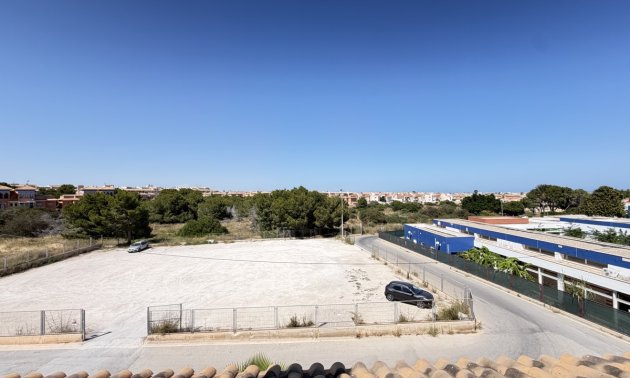 Resale - Townhouse -
Orihuela Costa - Playa Flamenca