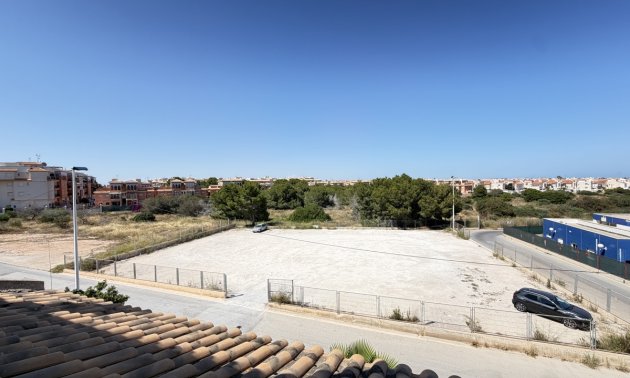 Resale - Townhouse -
Orihuela Costa - Playa Flamenca