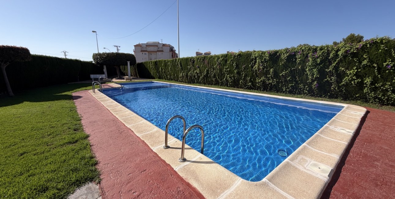 Resale - Townhouse -
Orihuela Costa - Playa Flamenca