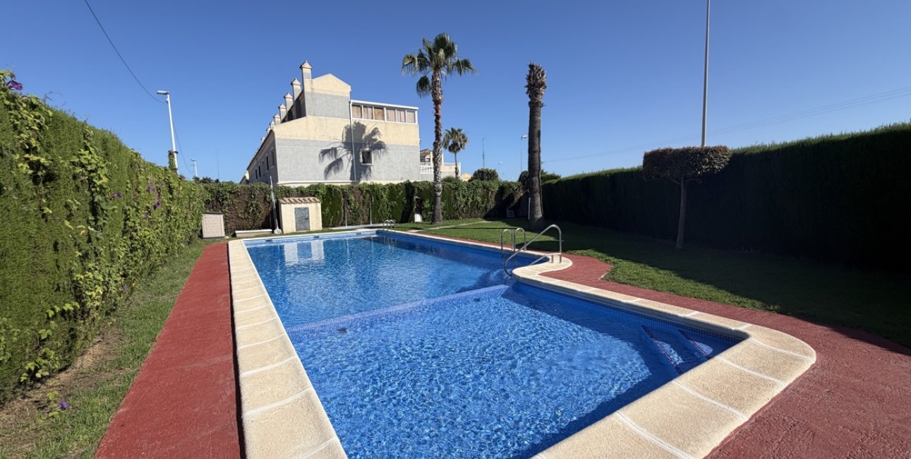 Resale - Townhouse -
Orihuela Costa - Playa Flamenca