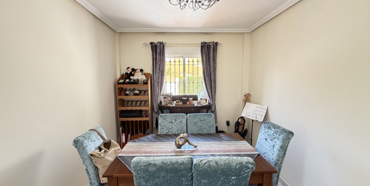 Resale - Villa -
Orihuela Costa - Villamartin