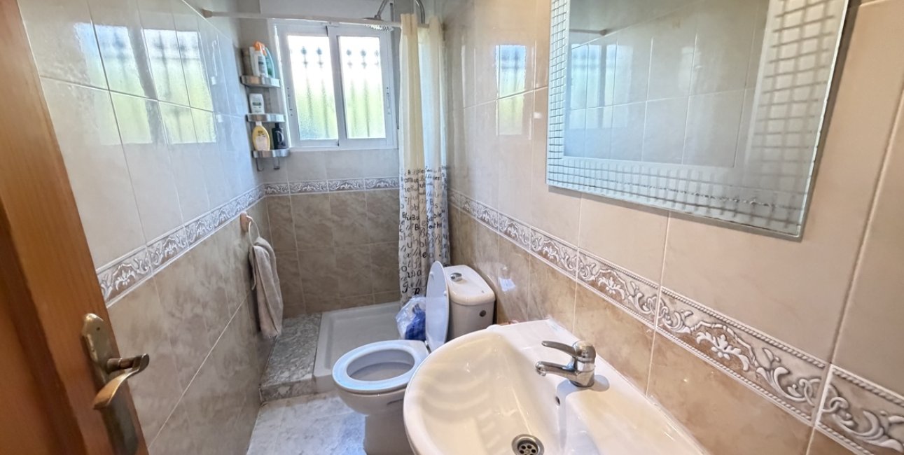 Resale - Villa -
Orihuela Costa - Villamartin