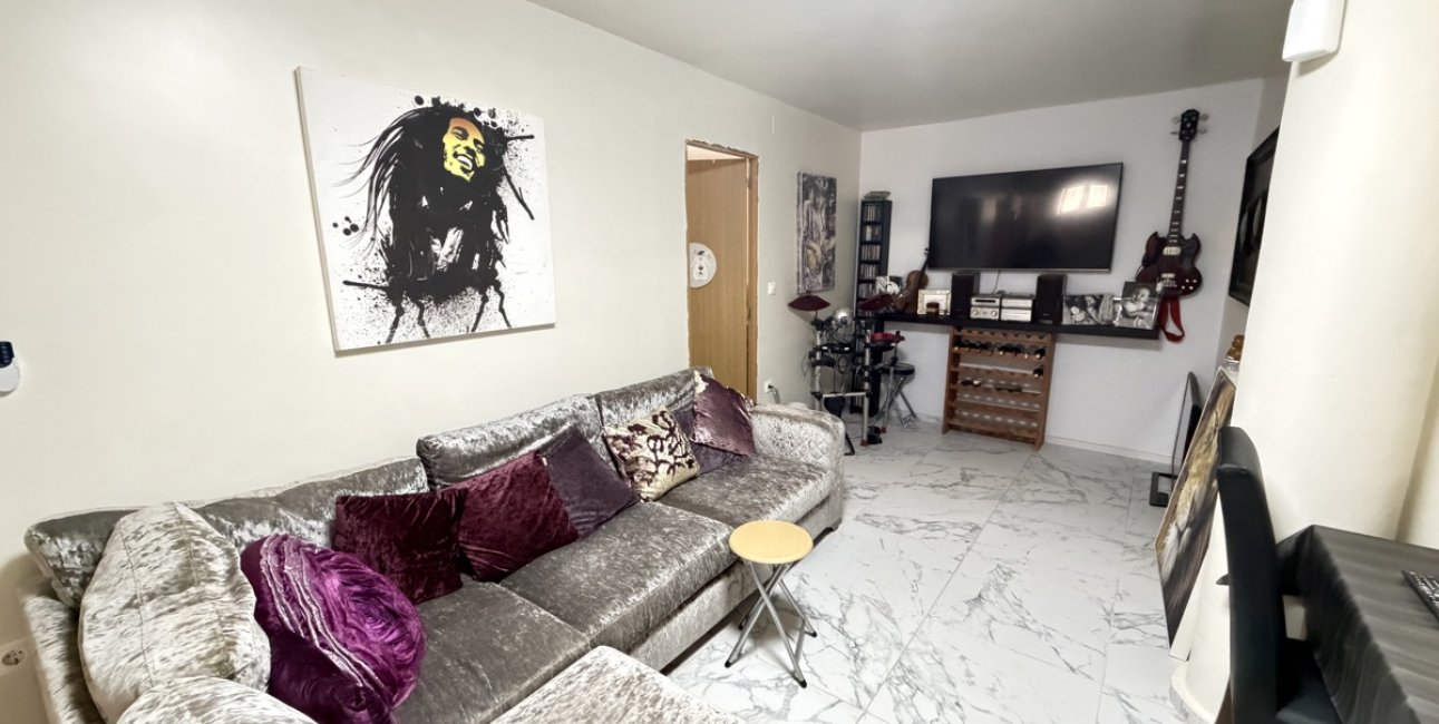 Resale - Villa -
Orihuela Costa - Villamartin