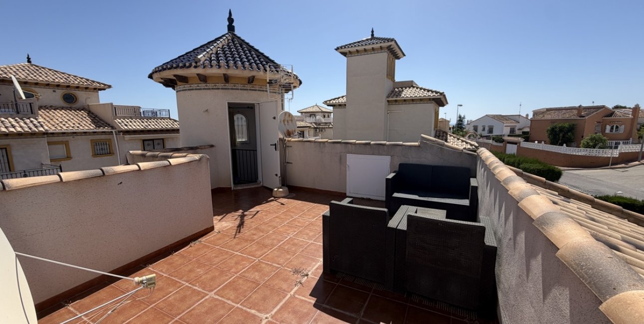 Resale - Villa -
Orihuela Costa - Villamartin