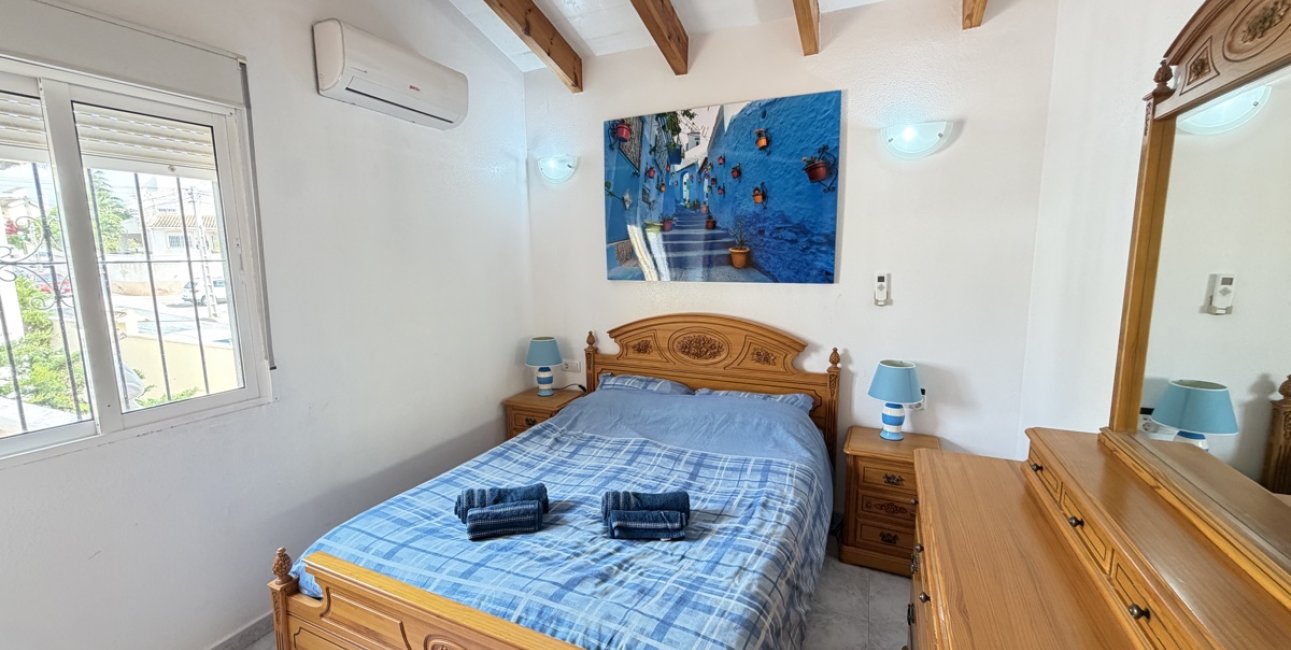 Resale - Villa -
Orihuela Costa - Villamartin