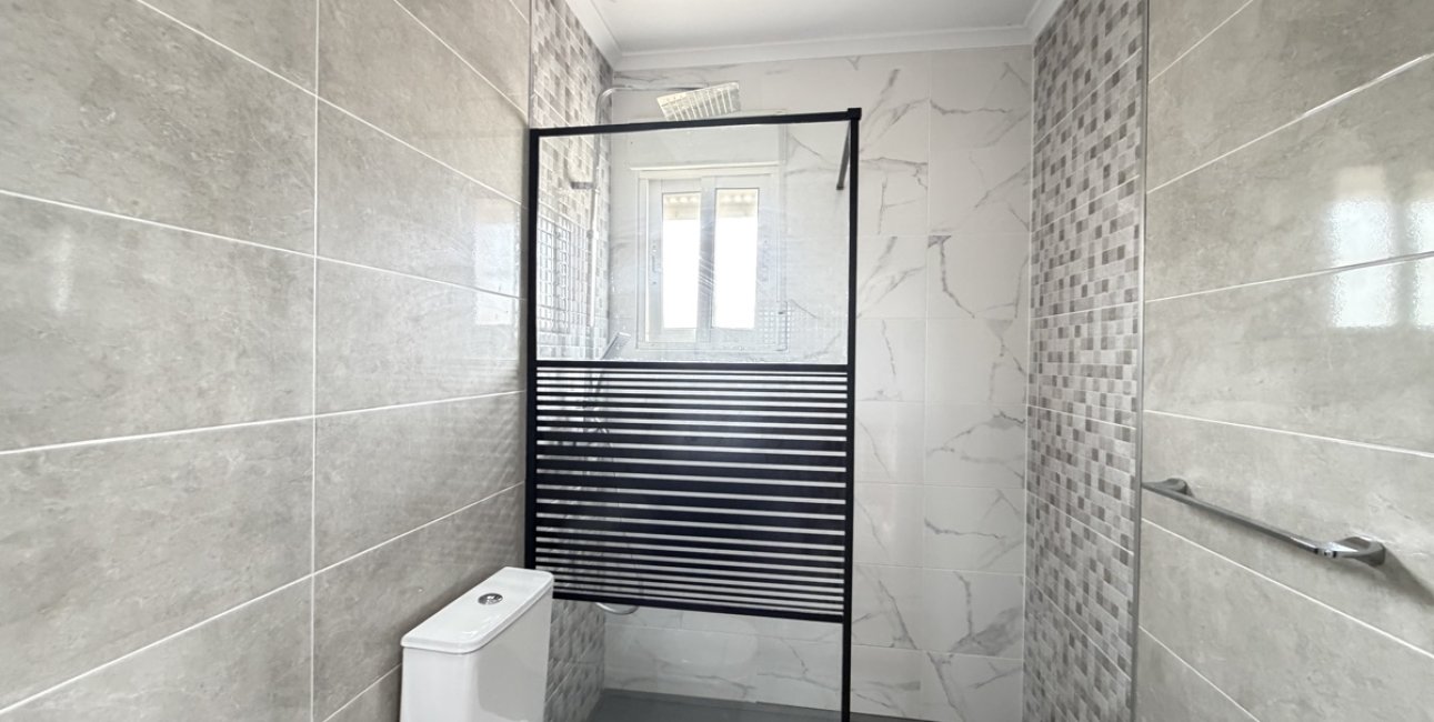 Resale - Villa -
Orihuela Costa - Villamartin