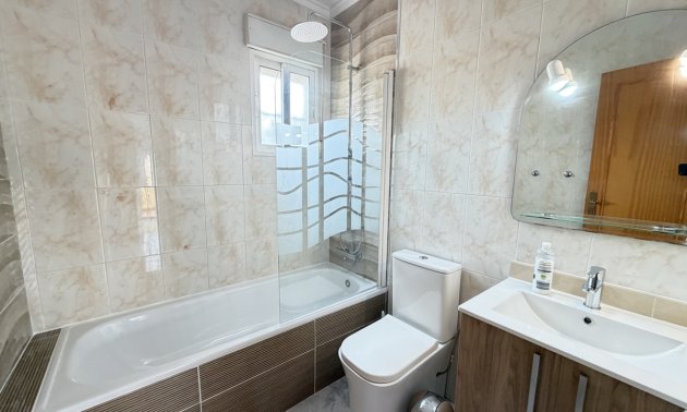 Resale - Villa -
Orihuela Costa - Villamartin