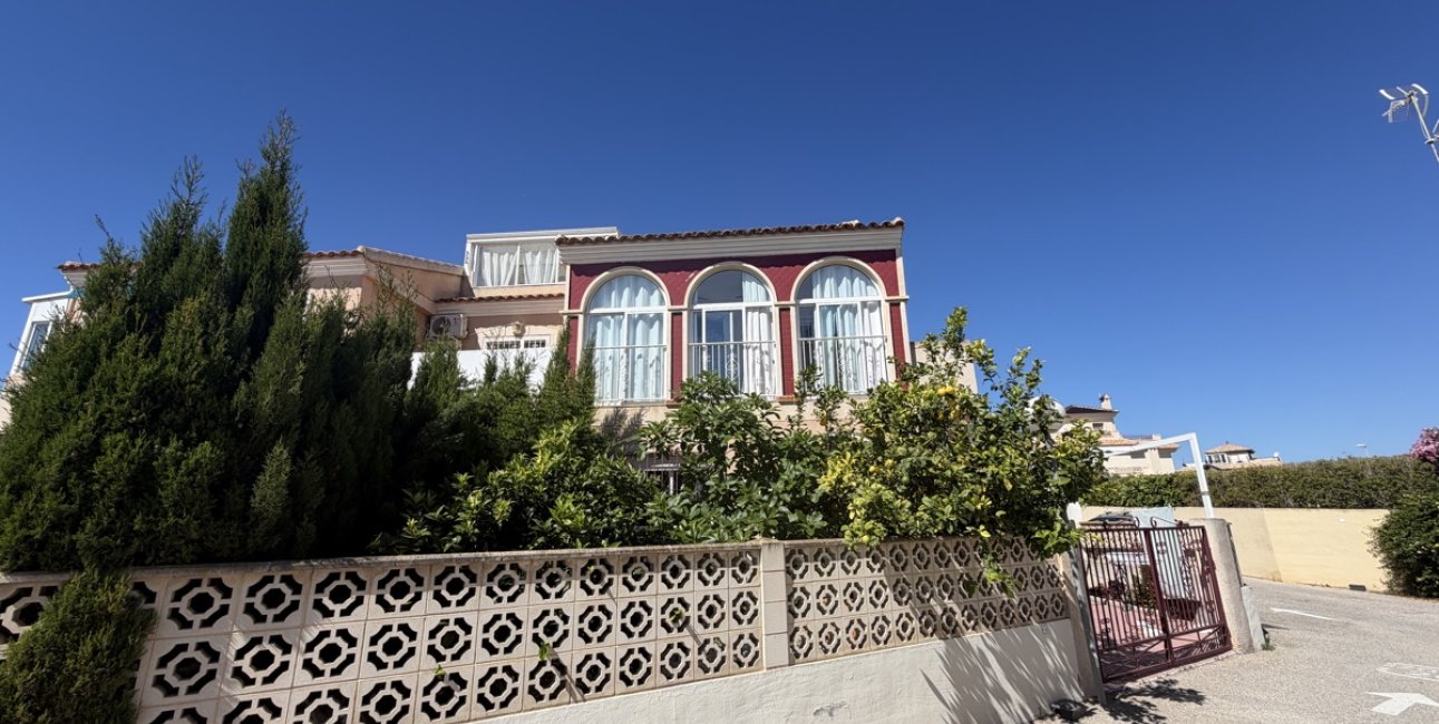 Resale - Duplex -
Orihuela Costa - La Zenia