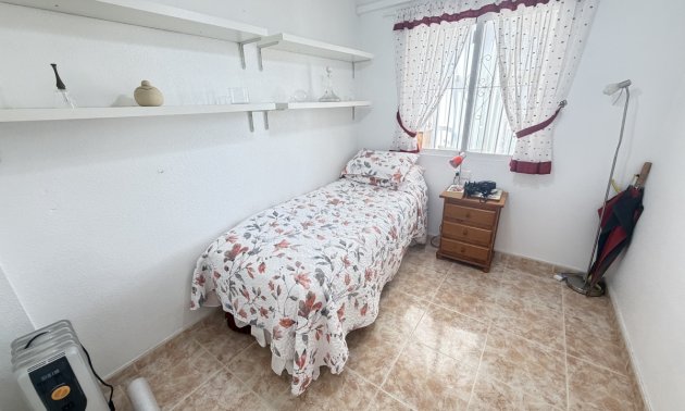 Resale - Duplex -
Orihuela Costa - La Zenia