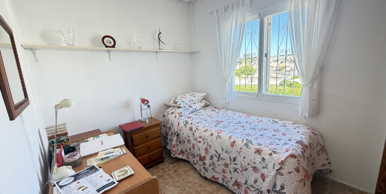 Resale - Duplex -
Orihuela Costa - La Zenia