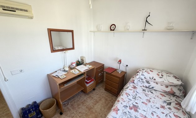 Resale - Duplex -
Orihuela Costa - La Zenia