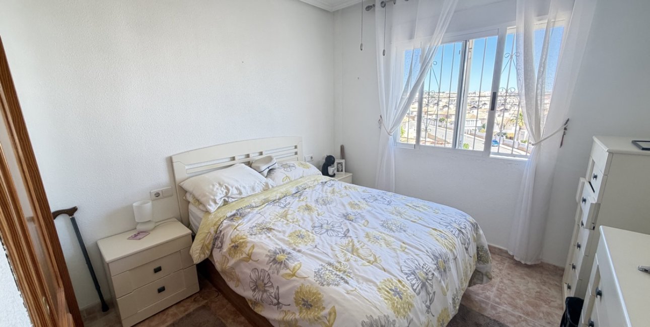 Resale - Duplex -
Orihuela Costa - La Zenia