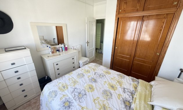 Resale - Duplex -
Orihuela Costa - La Zenia