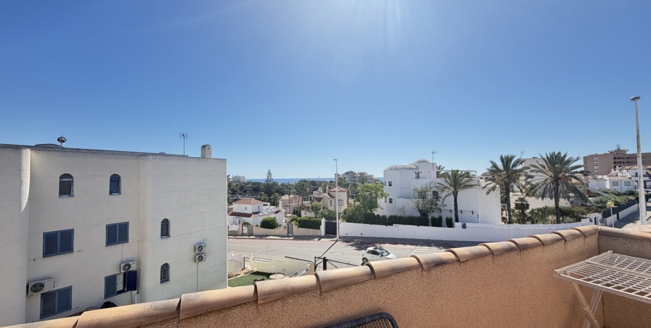 Resale - Duplex -
Orihuela Costa - La Zenia
