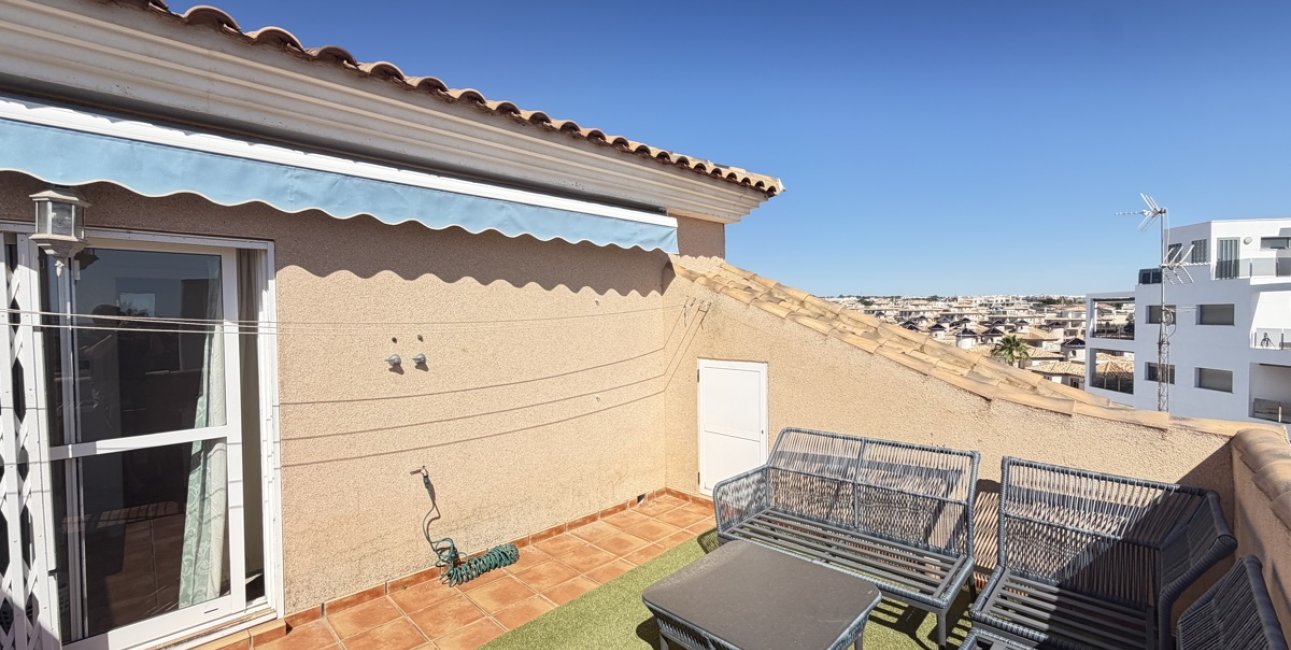 Resale - Duplex -
Orihuela Costa - La Zenia