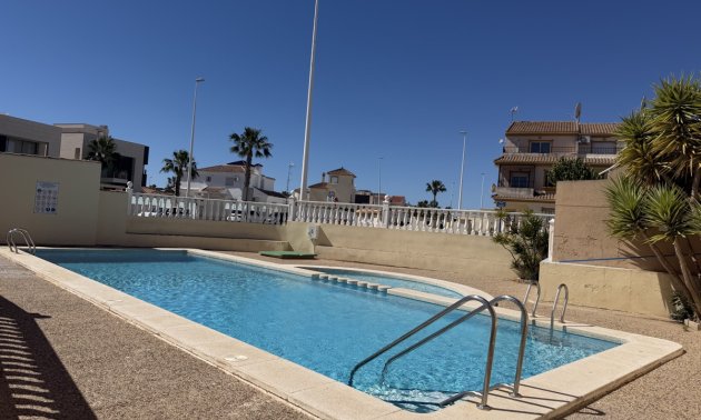 Resale - Duplex -
Orihuela Costa - La Zenia