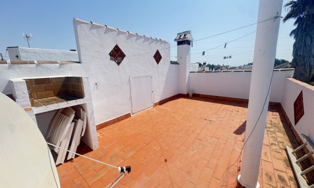 Resale - Villa -
Orihuela Costa - Villamartin