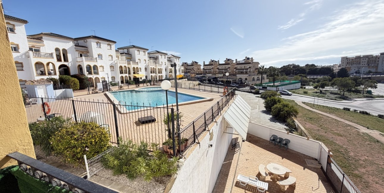 Rynek wtórny - Mieszkanie  -
Orihuela Costa - La Zenia