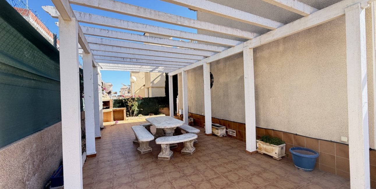Resale - Villa -
Orihuela Costa - Villamartin