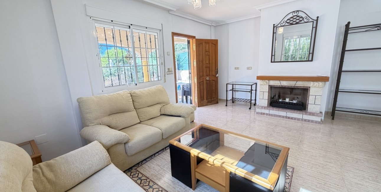 Resale - Villa -
Orihuela Costa - Villamartin
