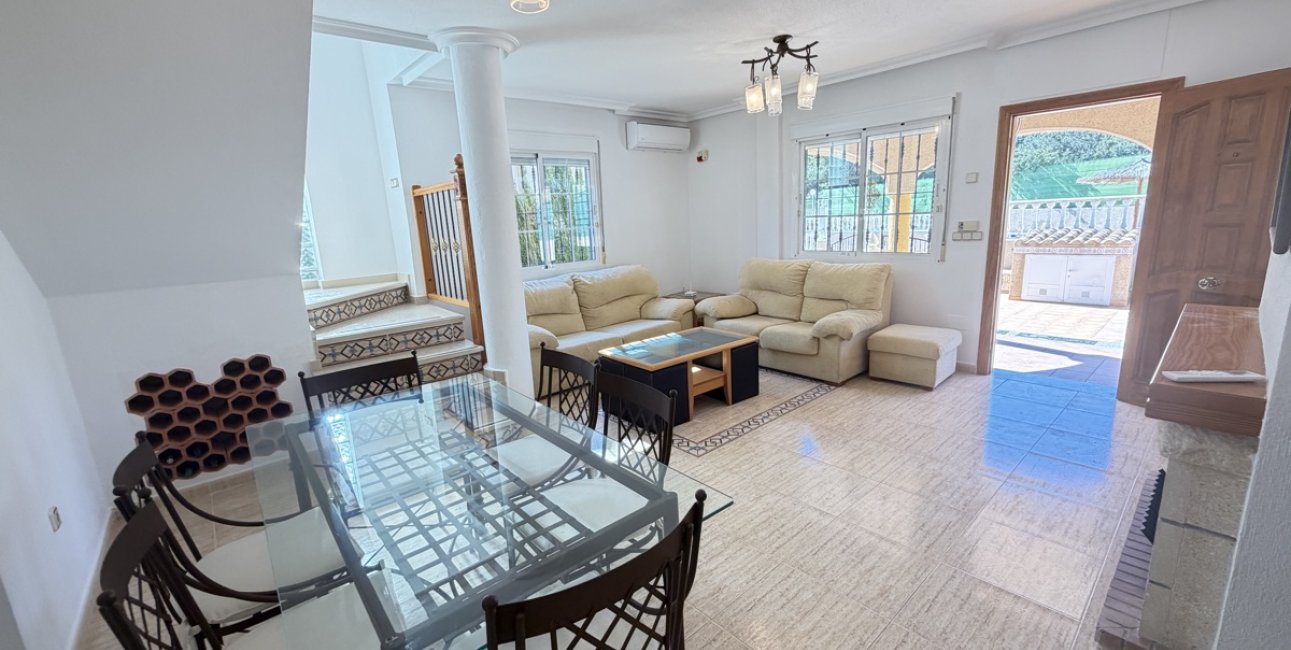 Resale - Villa -
Orihuela Costa - Villamartin