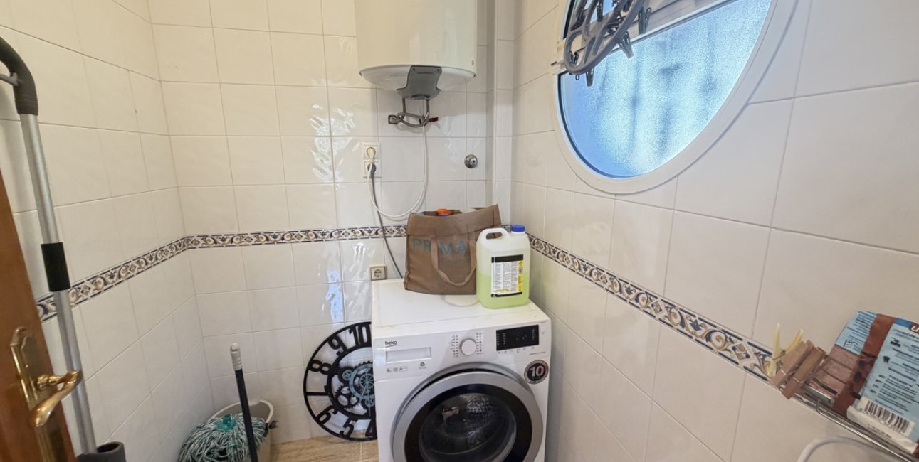 Resale - Villa -
Orihuela Costa - Villamartin