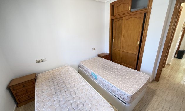 Resale - Villa -
Orihuela Costa - Villamartin