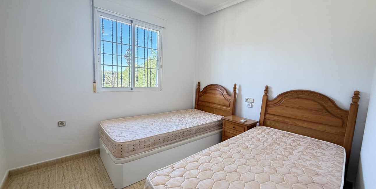 Resale - Villa -
Orihuela Costa - Villamartin