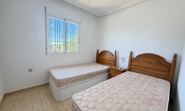 Resale - Villa -
Orihuela Costa - Villamartin