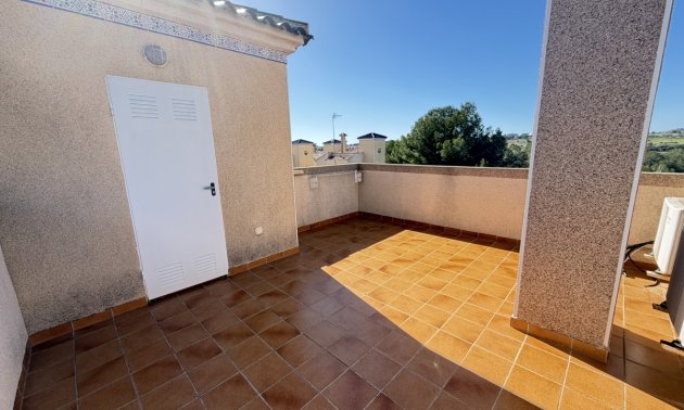 Resale - Villa -
Orihuela Costa - Villamartin