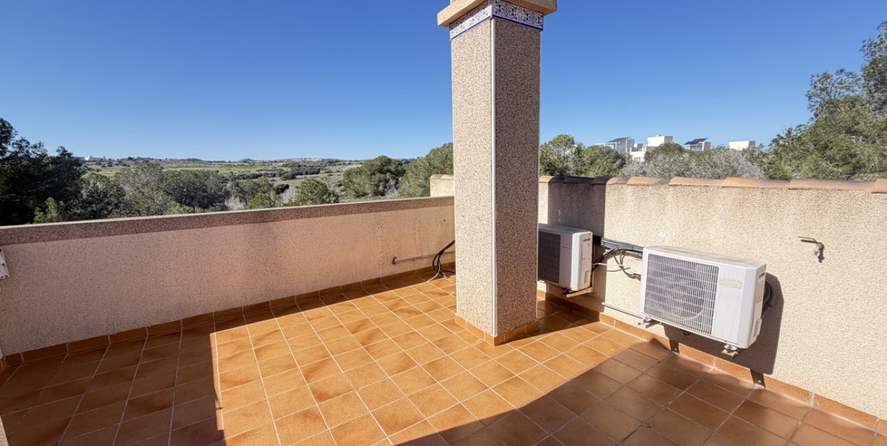Resale - Villa -
Orihuela Costa - Villamartin