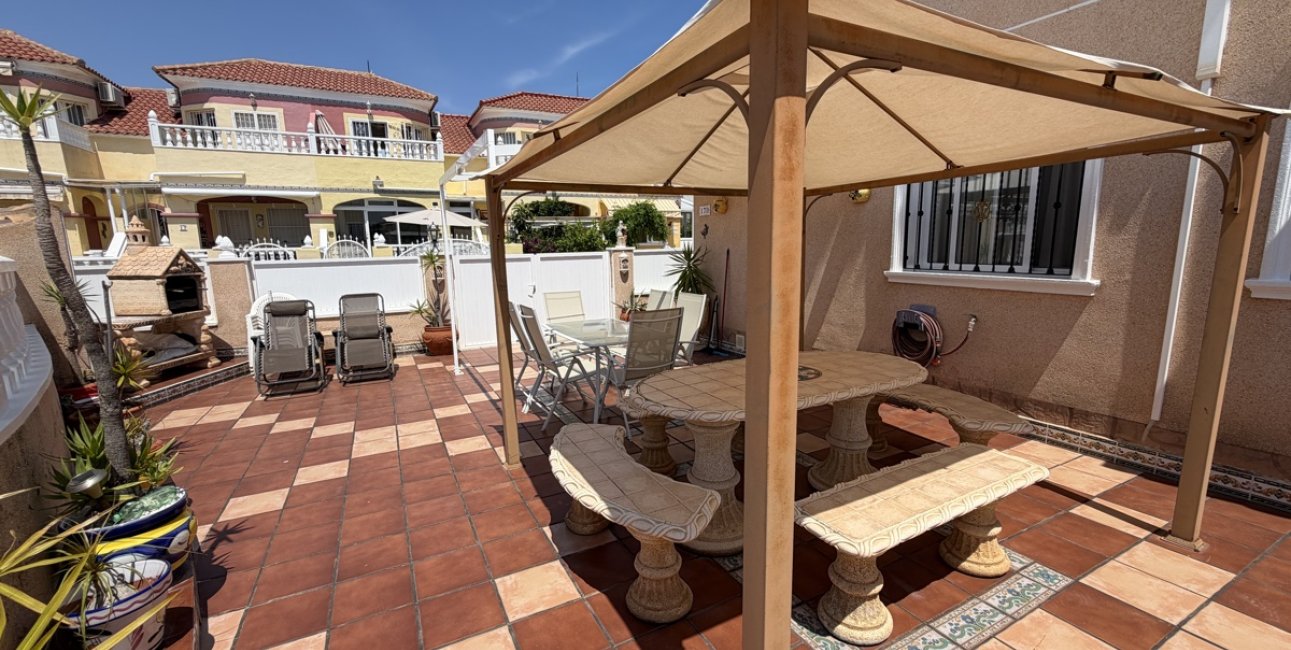 Resale - Townhouse -
Orihuela Costa - La Zenia