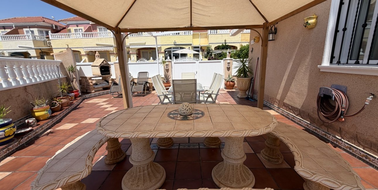 Resale - Townhouse -
Orihuela Costa - La Zenia