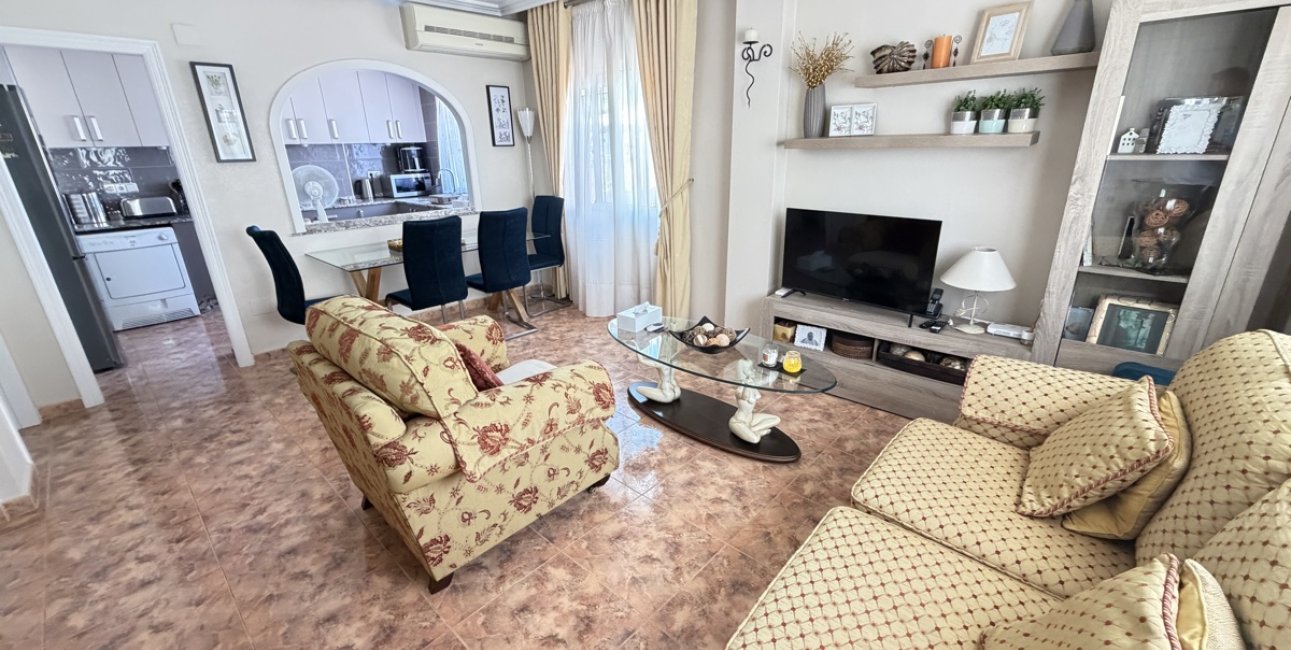 Resale - Townhouse -
Orihuela Costa - La Zenia