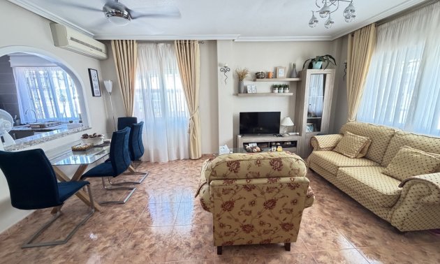 Resale - Townhouse -
Orihuela Costa - La Zenia