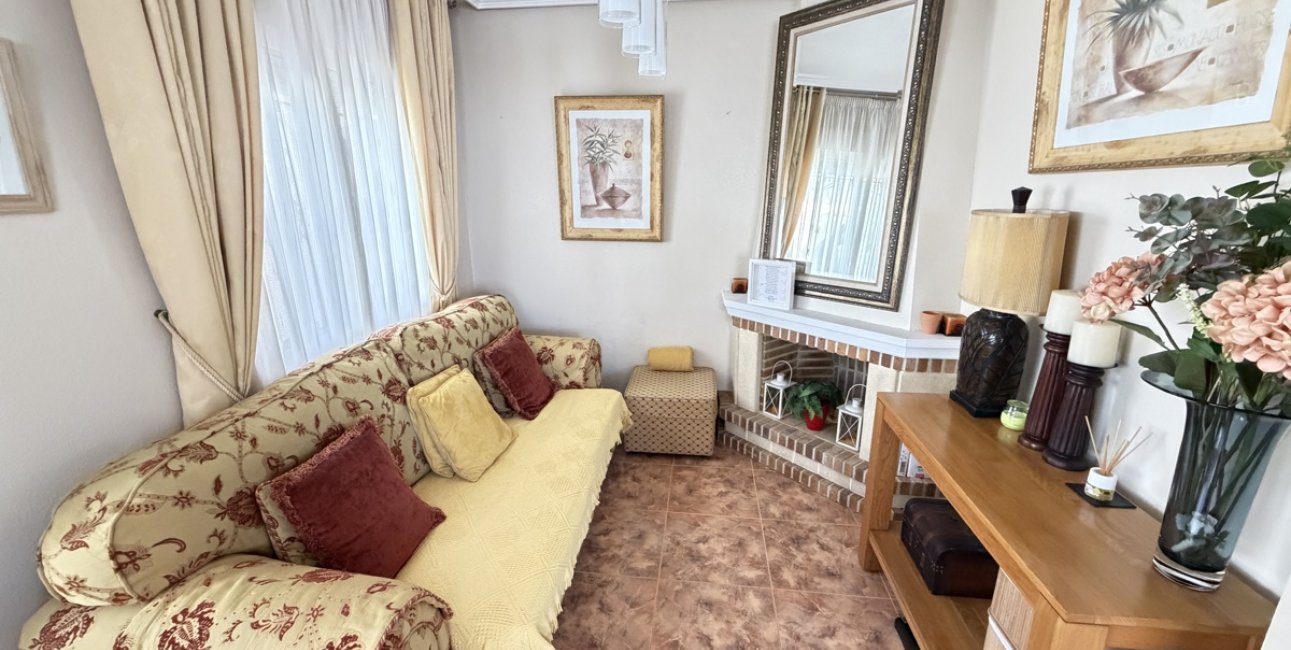 Resale - Townhouse -
Orihuela Costa - La Zenia