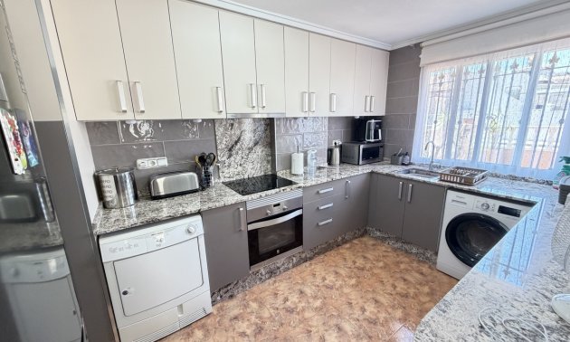 Resale - Townhouse -
Orihuela Costa - La Zenia