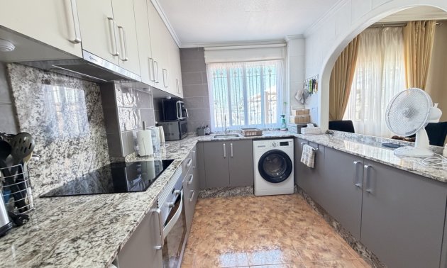 Resale - Townhouse -
Orihuela Costa - La Zenia