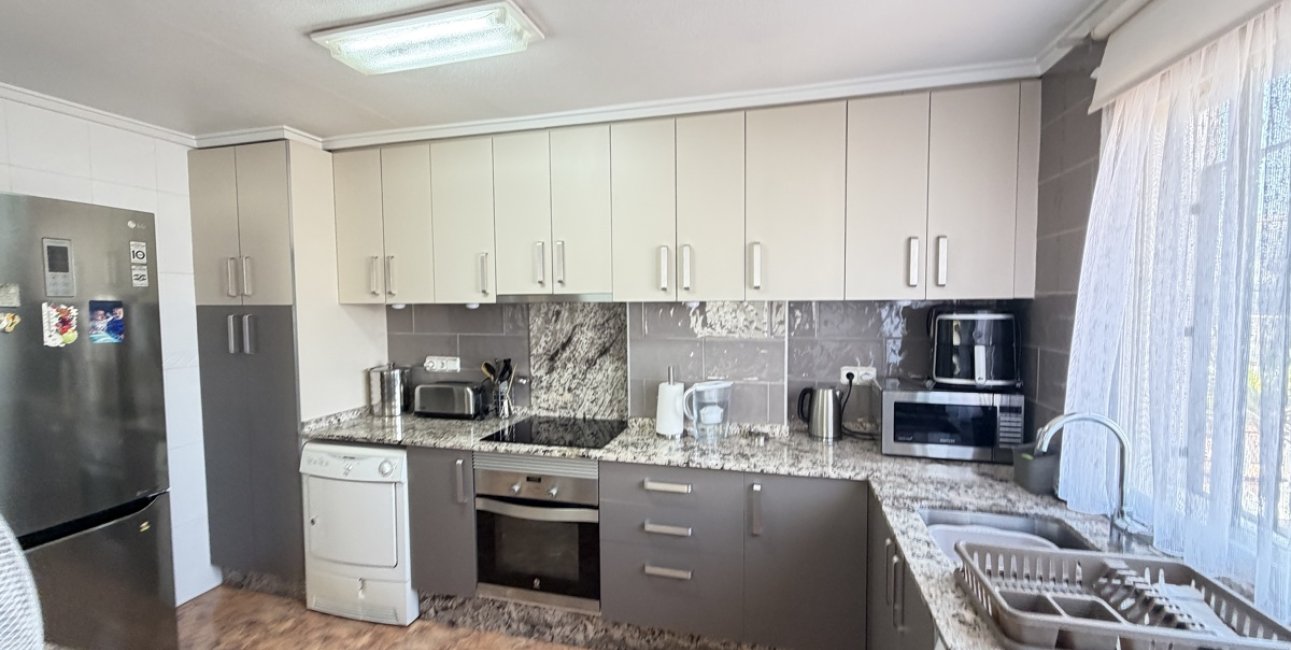 Resale - Townhouse -
Orihuela Costa - La Zenia