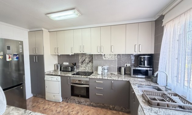Resale - Townhouse -
Orihuela Costa - La Zenia