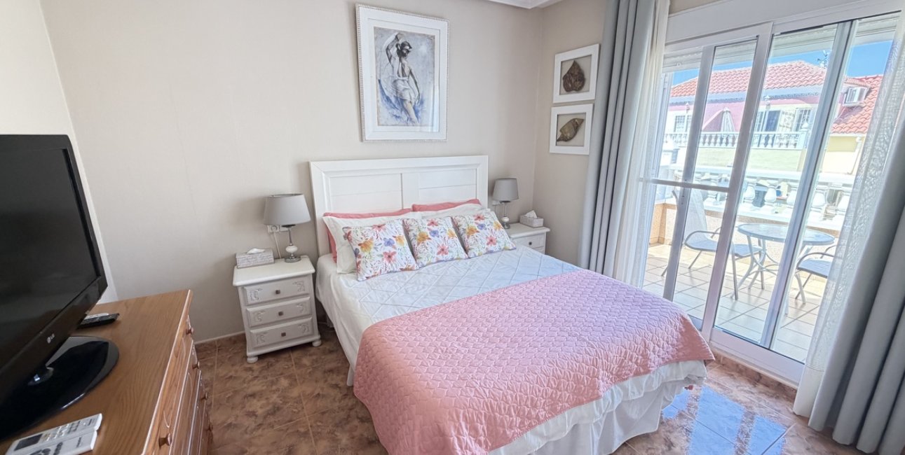 Resale - Townhouse -
Orihuela Costa - La Zenia
