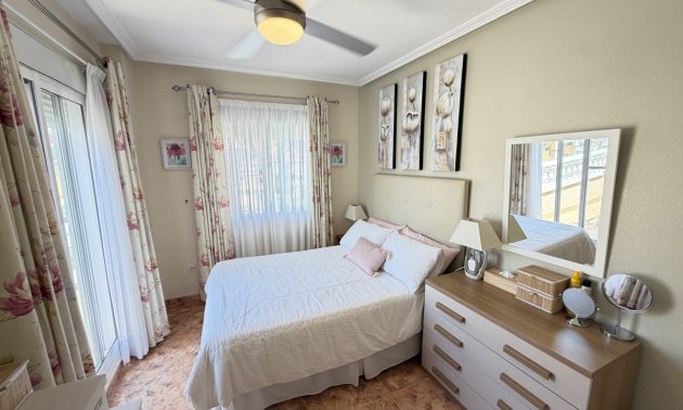 Resale - Townhouse -
Orihuela Costa - La Zenia