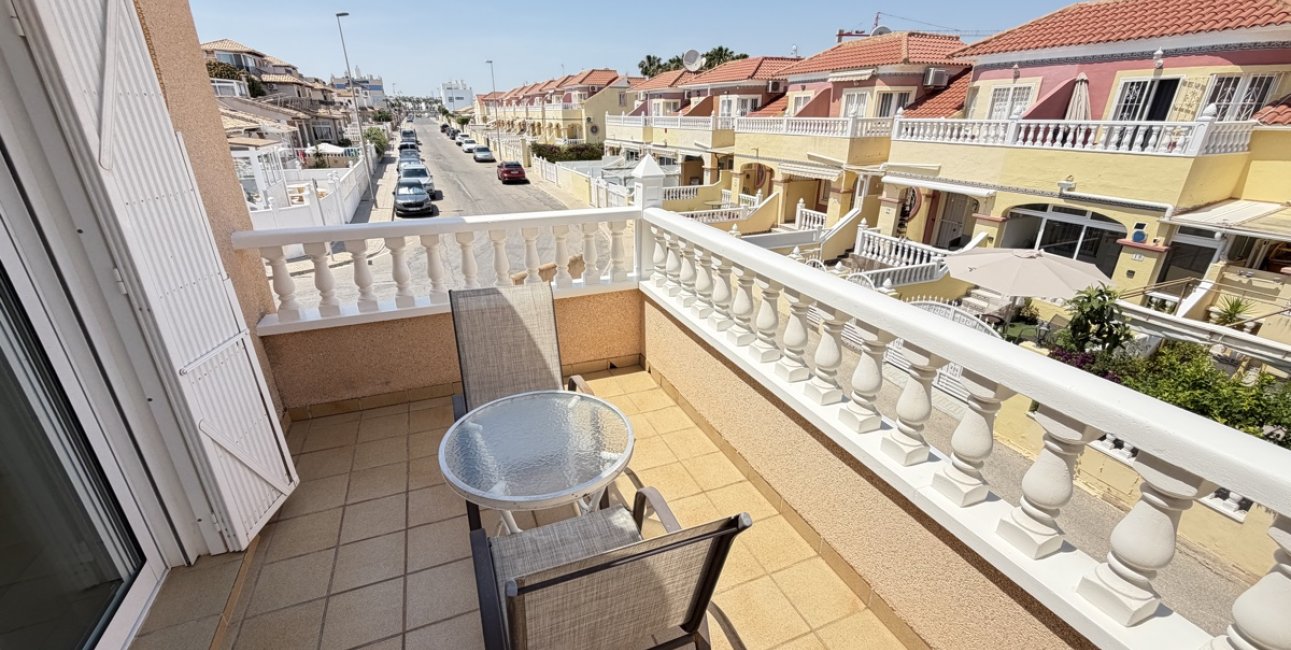 Resale - Townhouse -
Orihuela Costa - La Zenia