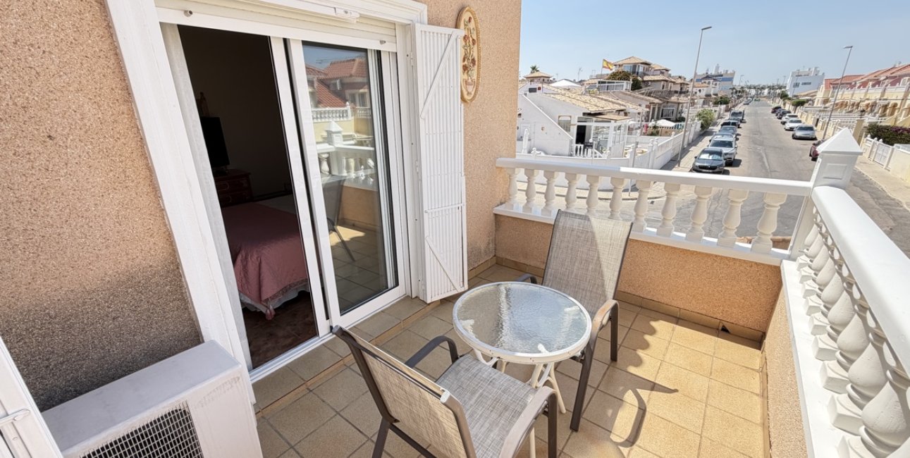 Resale - Townhouse -
Orihuela Costa - La Zenia