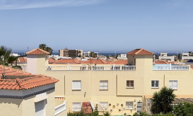 Resale - Townhouse -
Orihuela Costa - La Zenia