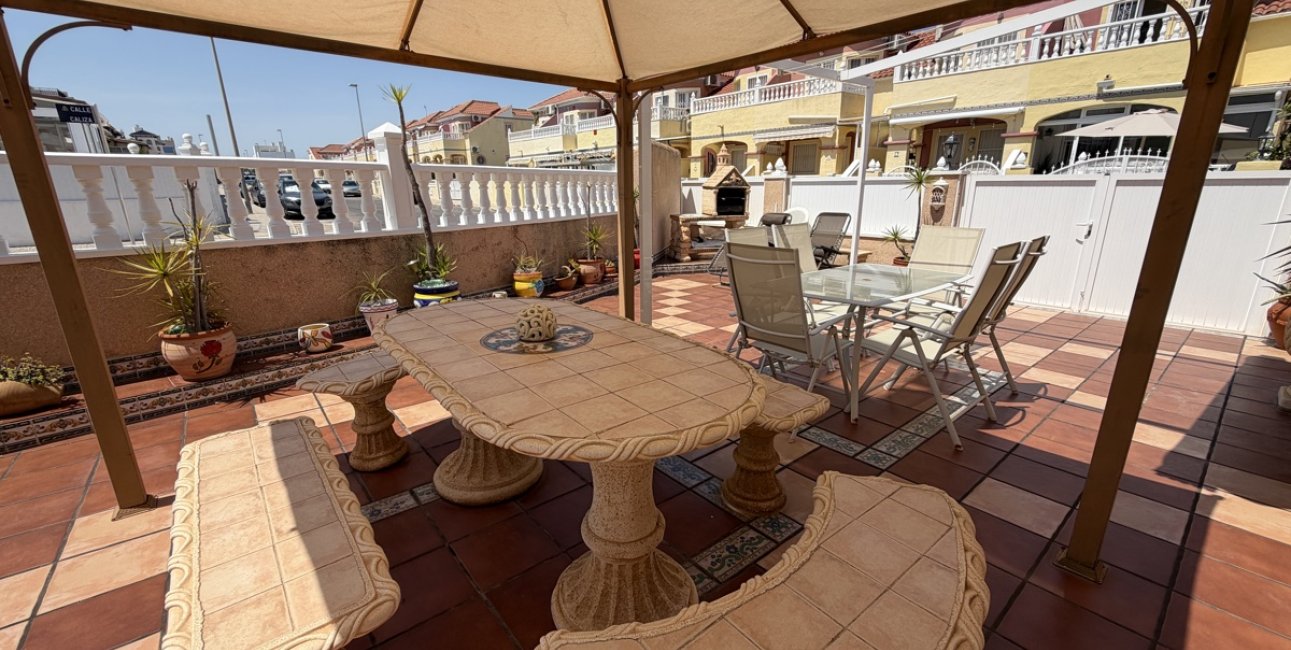 Resale - Townhouse -
Orihuela Costa - La Zenia