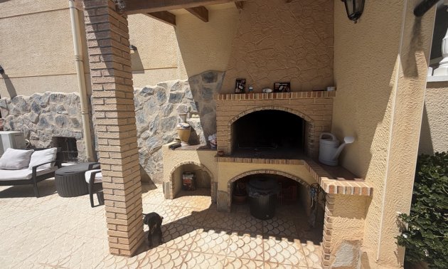 Resale - Villa -
Torrevieja - Los Balcones