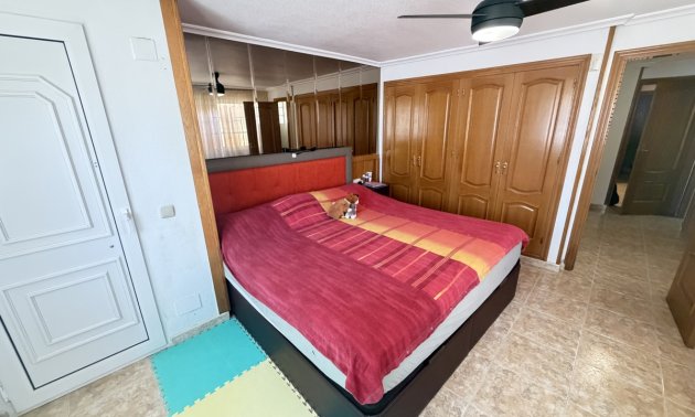 Resale - Villa -
Torrevieja - Los Balcones