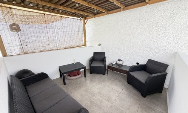 Resale - Bungalow -
Orihuela Costa - Villamartin