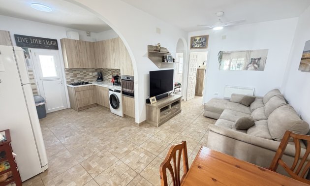 Resale - Bungalow -
Orihuela Costa - Villamartin